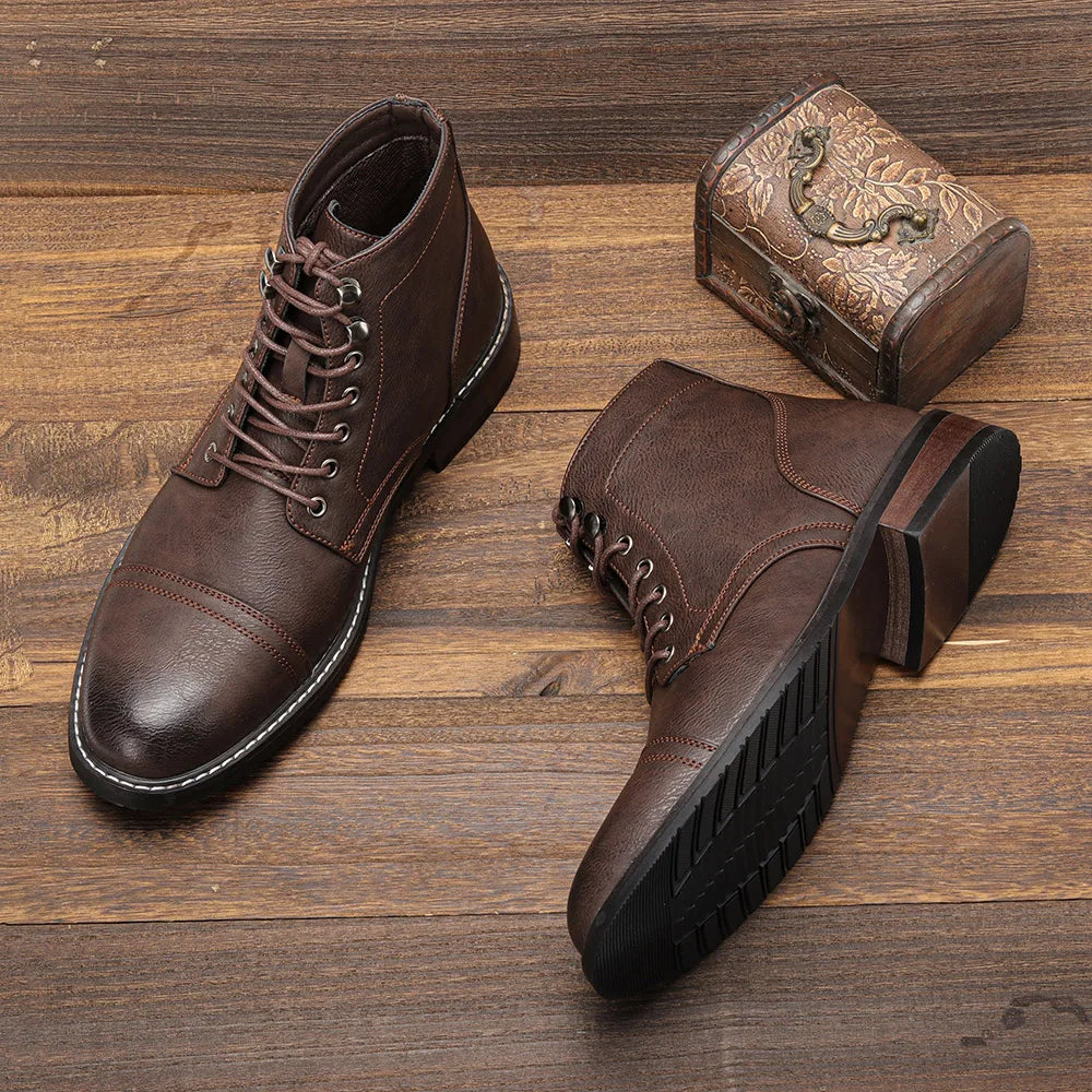 Dakota - Classic Derby Boots