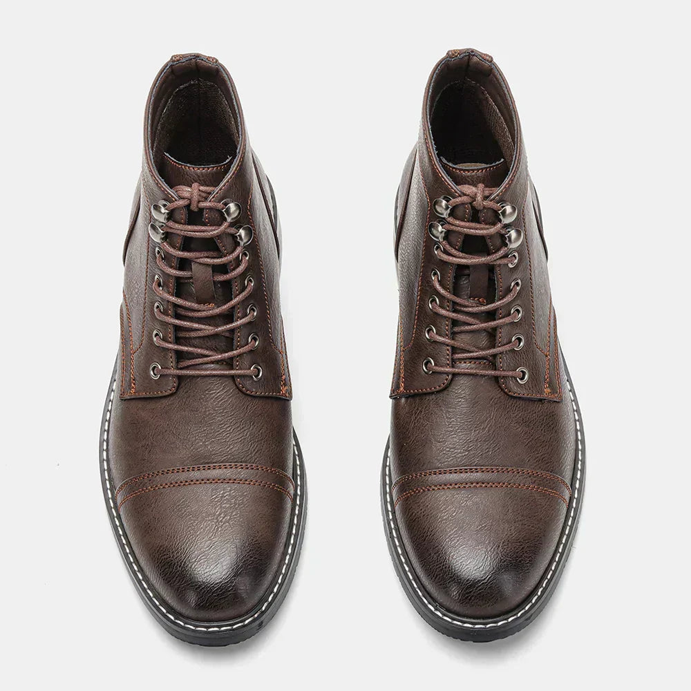 Dakota - Classic Derby Boots
