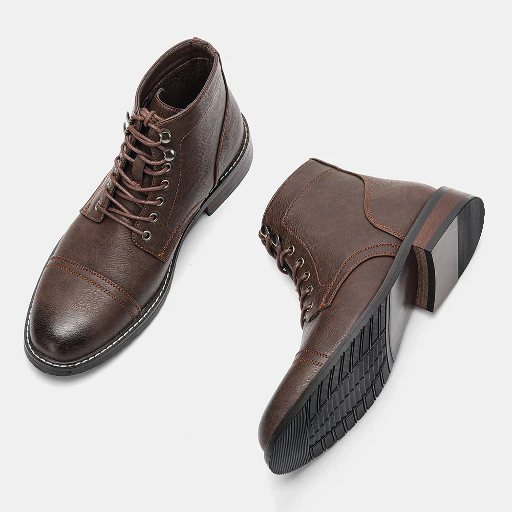 Dakota - Classic Derby Boots