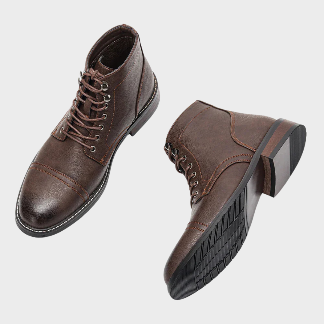 Dakota - Classic Derby Boots